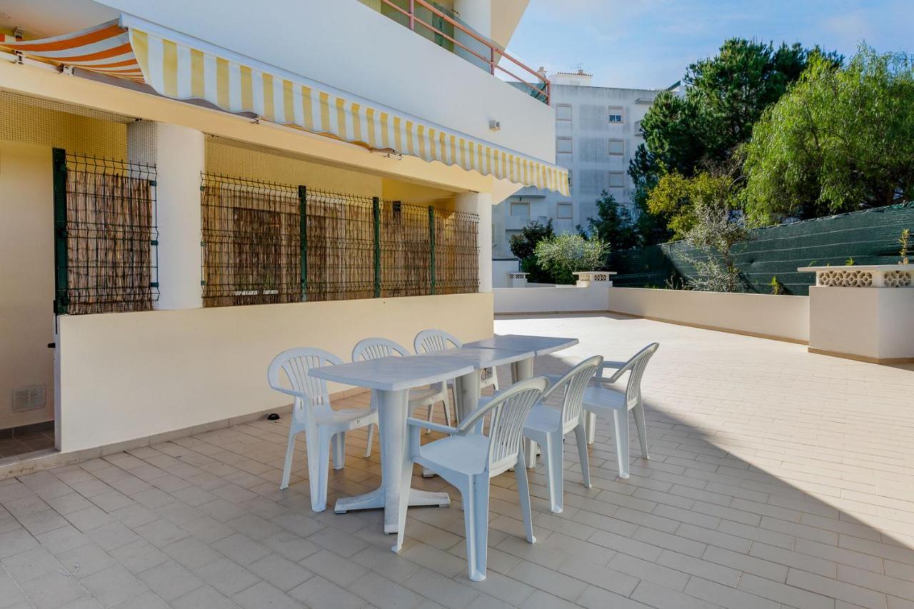 Spacious 2 Bdr Apartment W/ Patio By Lovelystay Armacao de Pera Ngoại thất bức ảnh