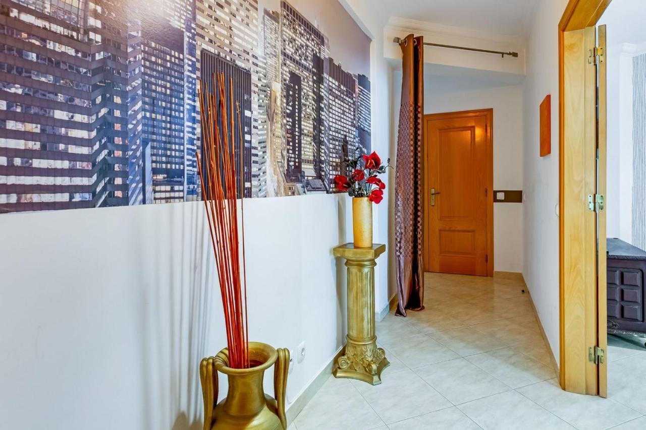 Spacious 2 Bdr Apartment W/ Patio By Lovelystay Armacao de Pera Ngoại thất bức ảnh